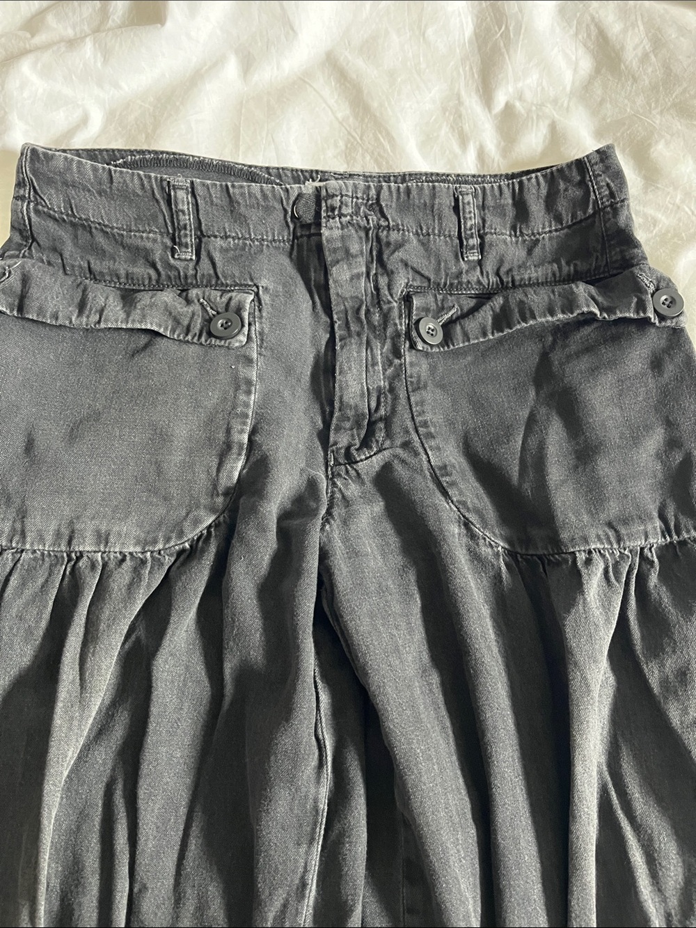 We The Free Lotus Balloon Jeans in charcoal black adjustable leg opening - Picture 2 of 6